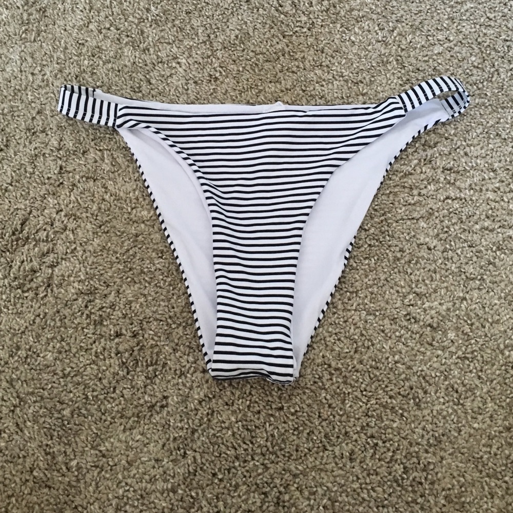 !!!BRAND NEW WITH TAGS!!! Striped bikini bottom