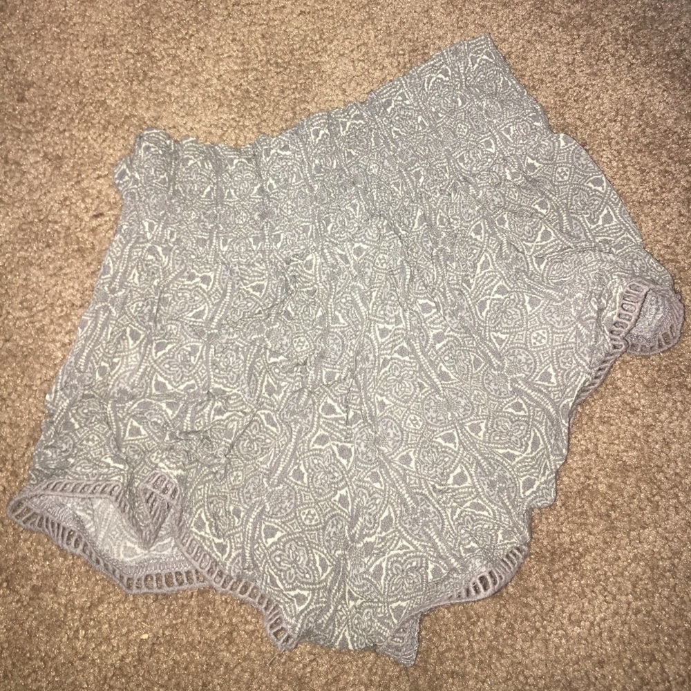 gray flowy shorts