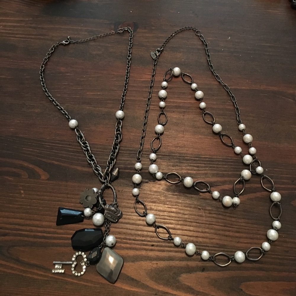 Silver and Pearl necklace lot