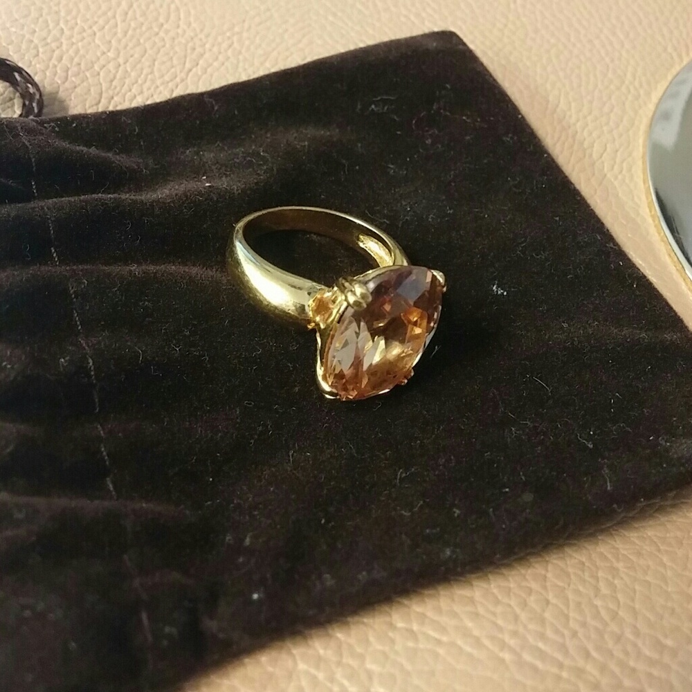 Stunning Statement Ring - image 4