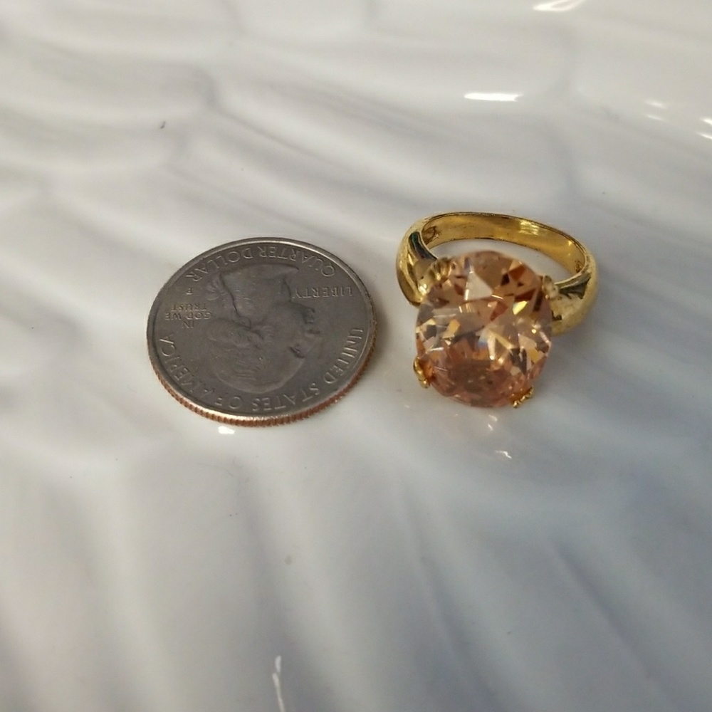 Stunning Statement Ring - image 5