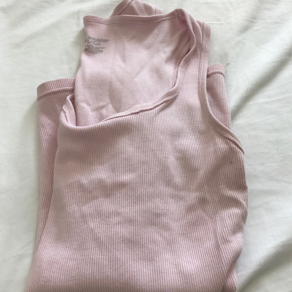 Pink tank top for women