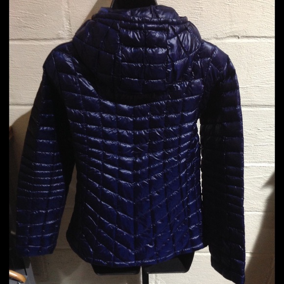 The North Face Women's Thermoball Hoodie - Picture 2 of 4