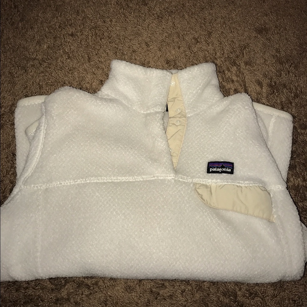 Patagonia pullover size medium