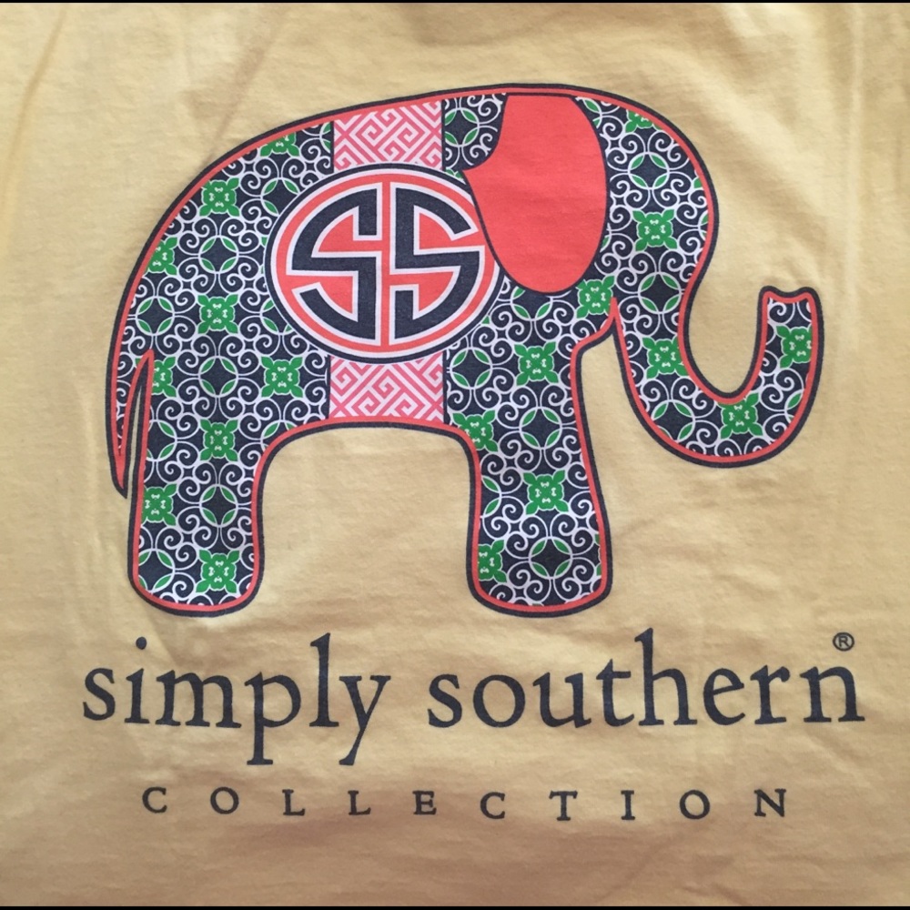 Simply Southern t-shirt Elephant size M