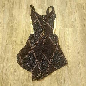 🚫Sold Kendall and Kylie romper