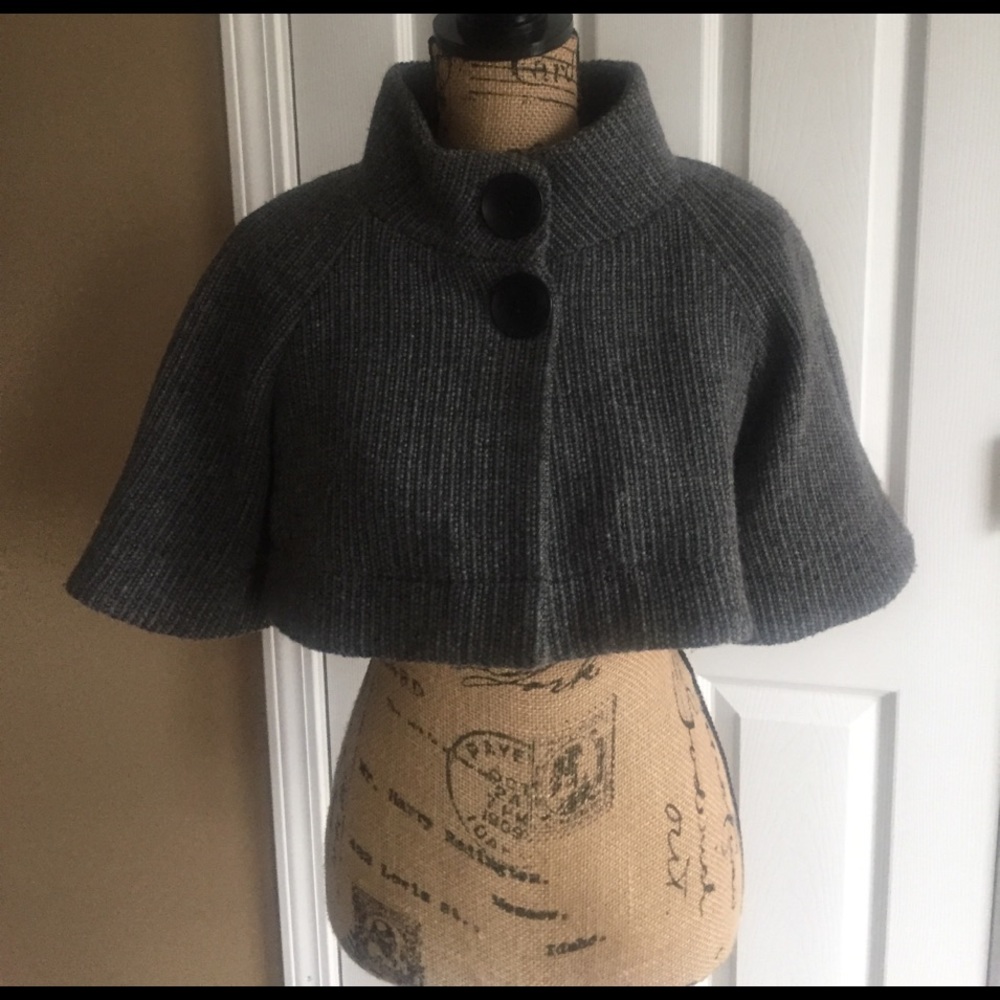 Theory Cape