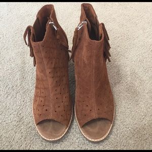 TOMS suede fringe boogie