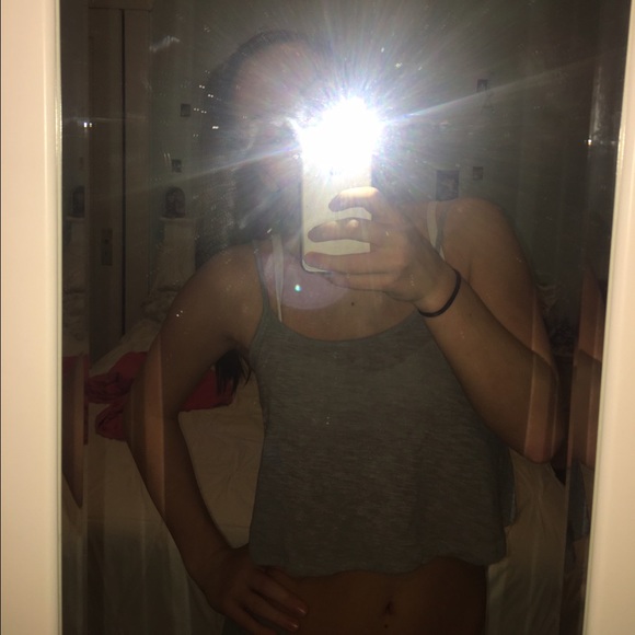 Cropped grey tank - Picture 1 of 3