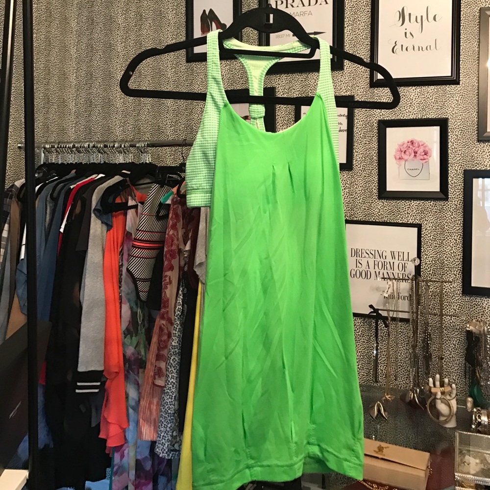 Lululemon workout top with built in sports bra
