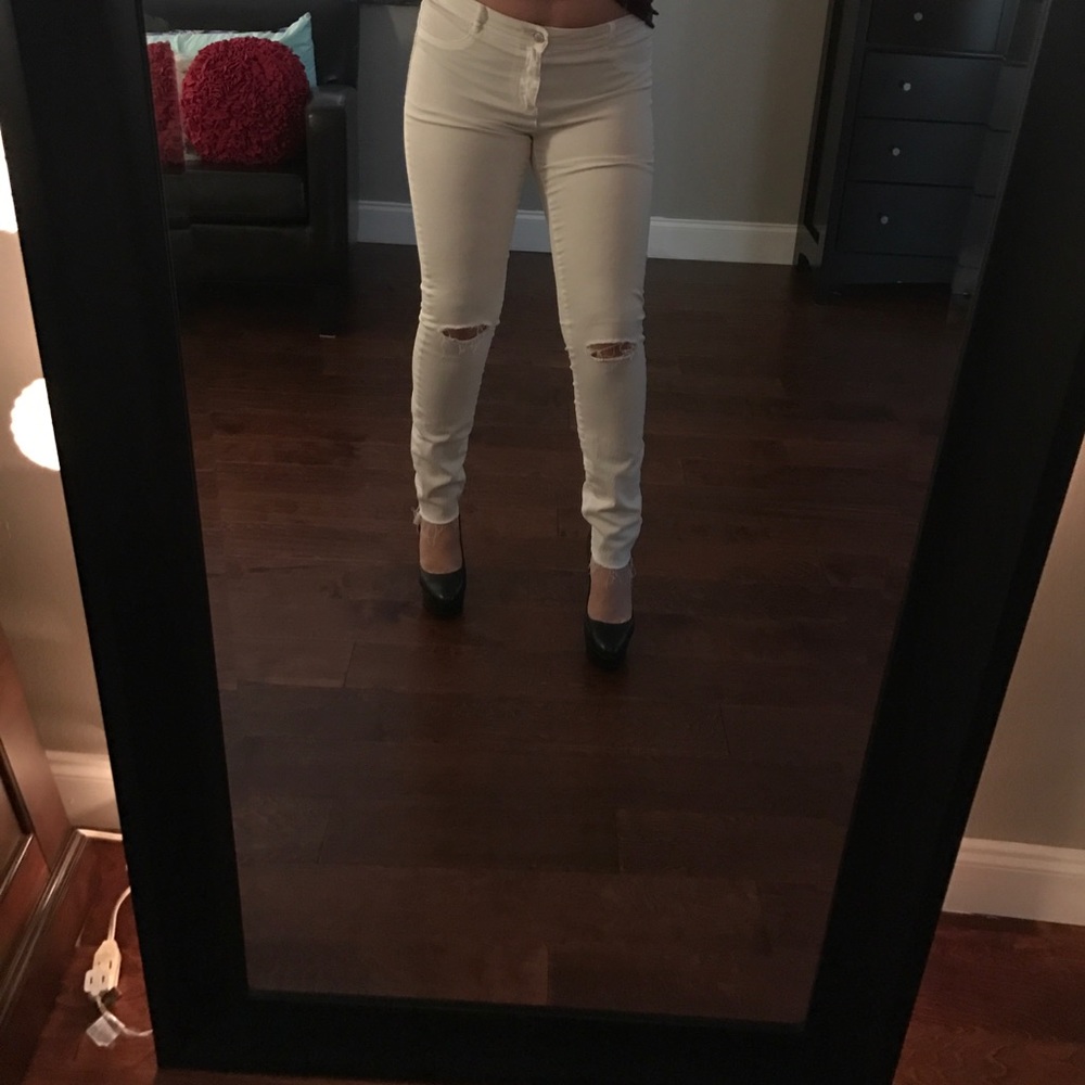 White jeans from ZARA