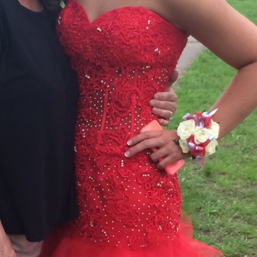 Red mermaid prom dress