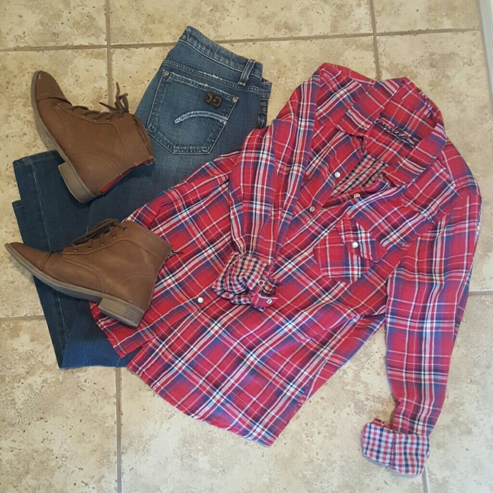 Red white and navy blue flannel