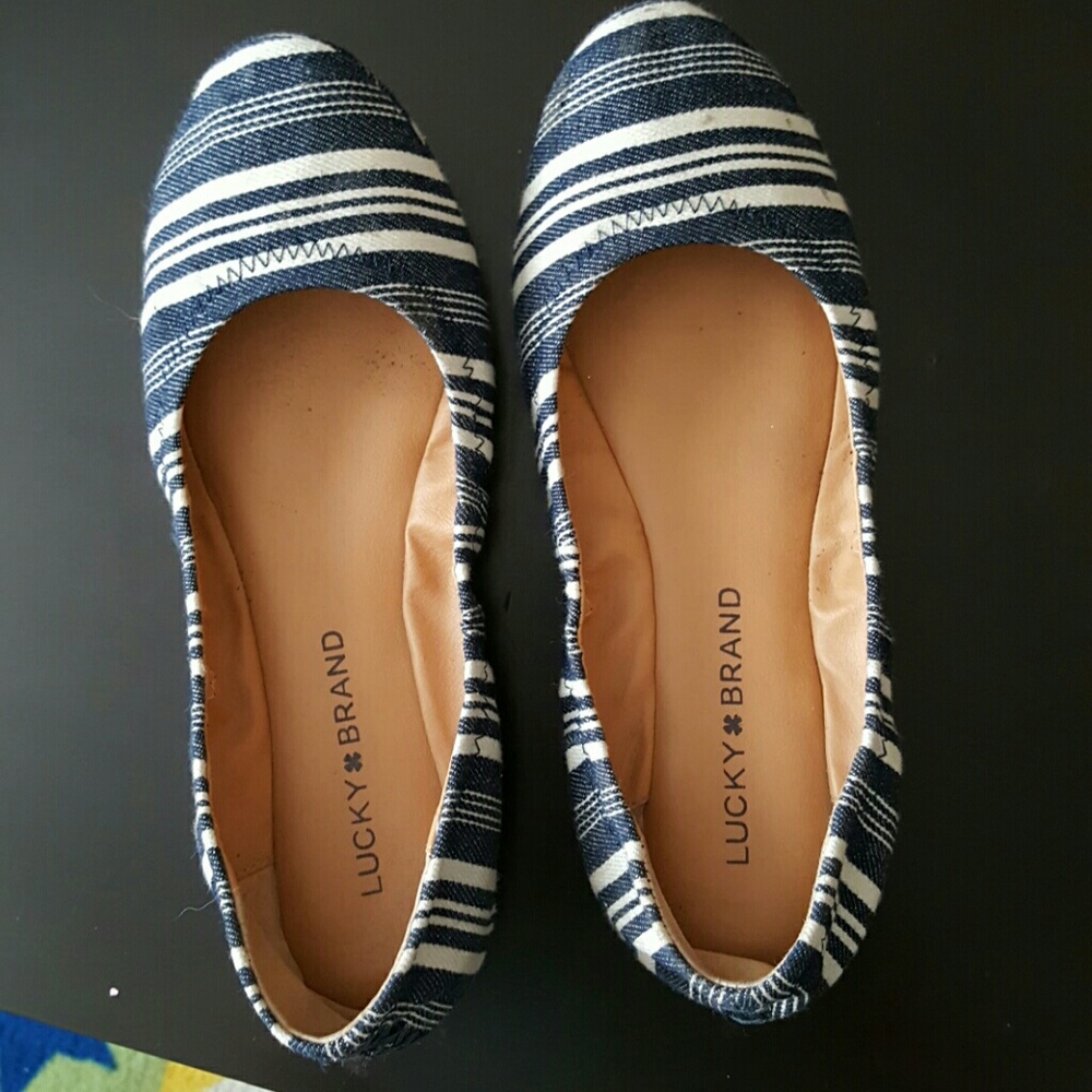 Lucky brand flats