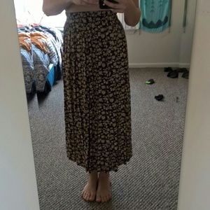 Maroon and tan vintage hippy skirt