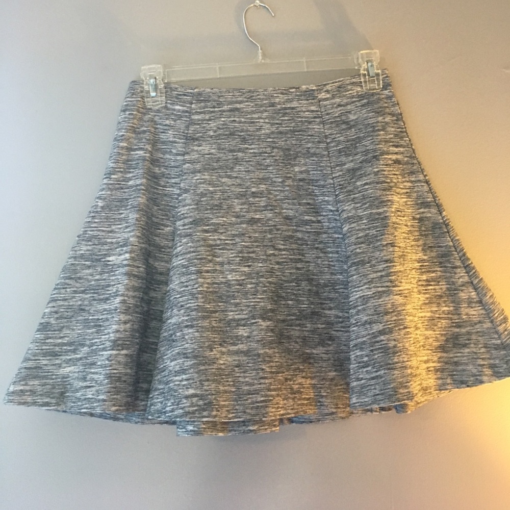 GAP cute, soft, and flirty A line skirt 💋