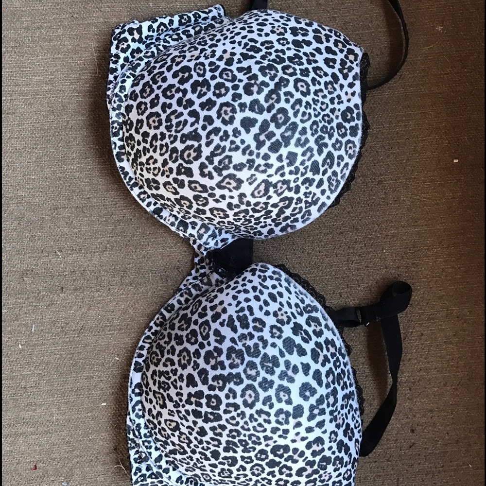 Size 36D vs bra