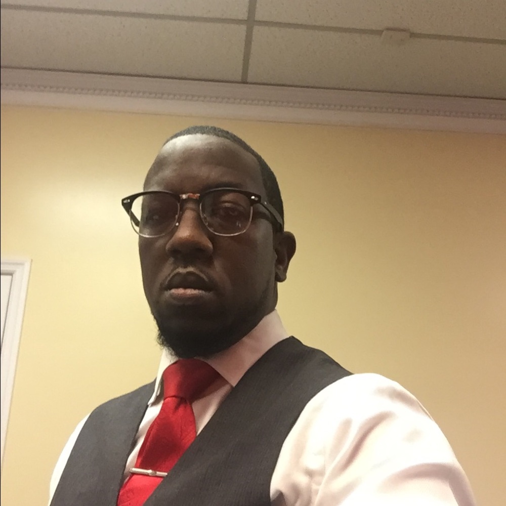 Meet your Posher, Corey