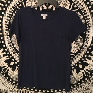 Scoop-neck Tee w/ Pocket