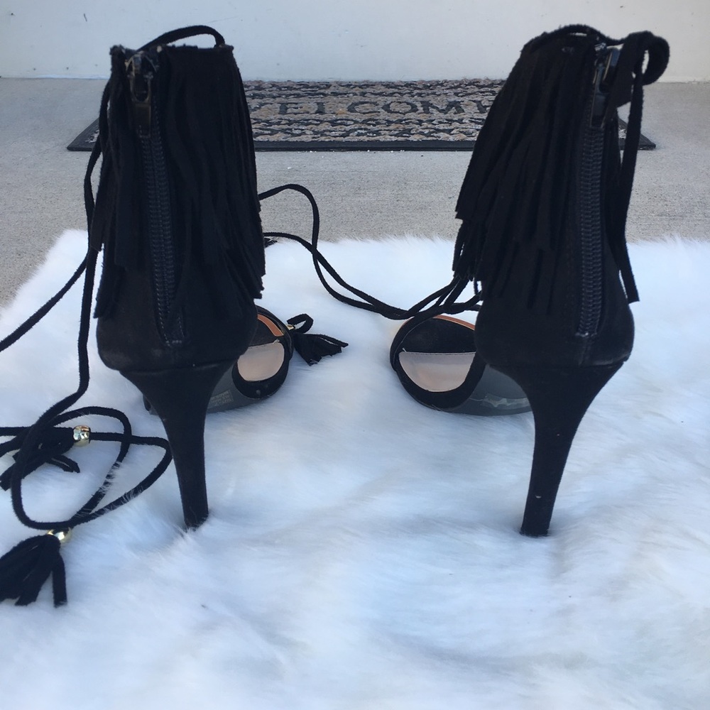❗️1 Left >Sz 5.5< Black Suede Fringe Heel - Picture 4 of 4