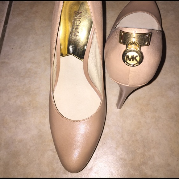 KORS Michael Kors Shoes Michael Kors Poshmark