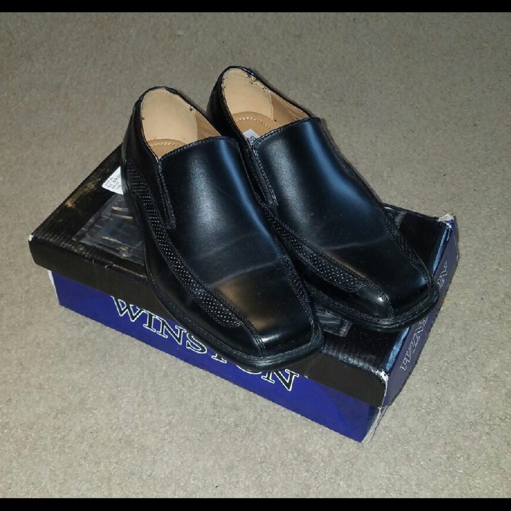 Men's dress shoes 8.5