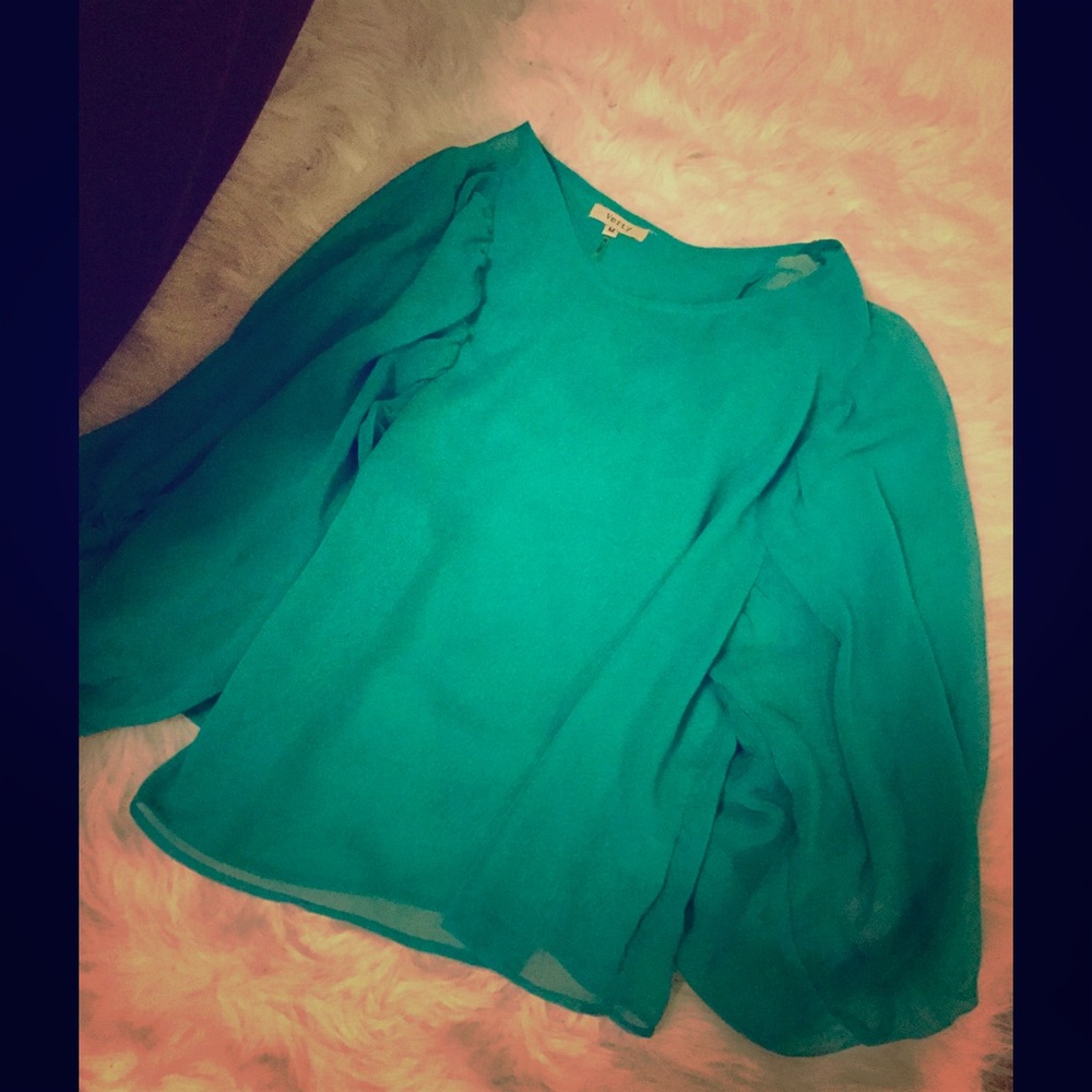 Sheer flowy turquoise top