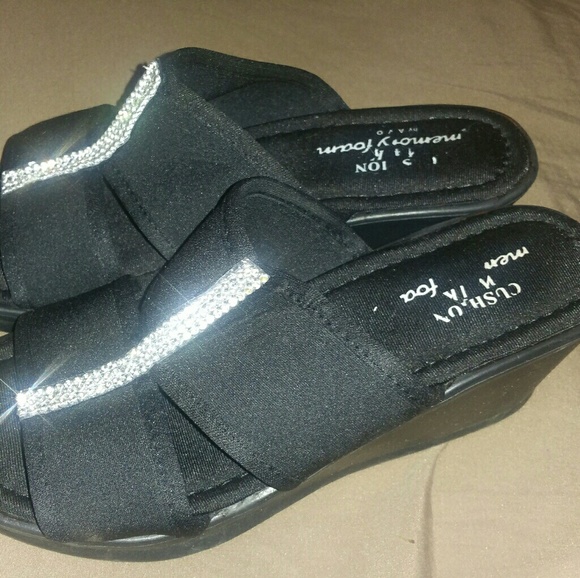 Slip on shoes with crystals down the middle - Picture 2 of 2