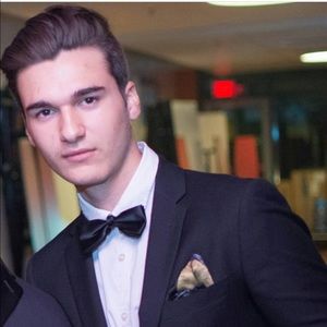 Meet your Posher, Daniel