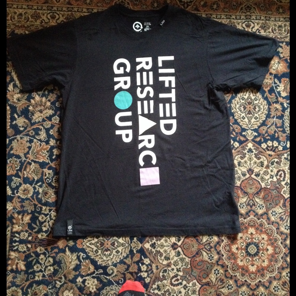 Lrg t-shirt size 2xl