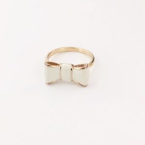 Sz 8 Kate Spade bow ring