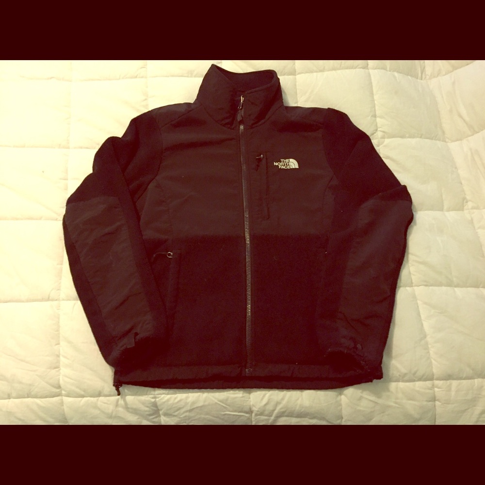 black Denali north face jacket in size small