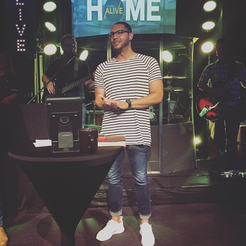 Meet your Posher, Hitalo