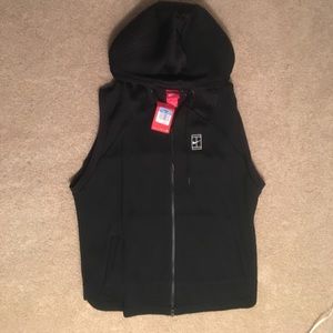 Nike vest