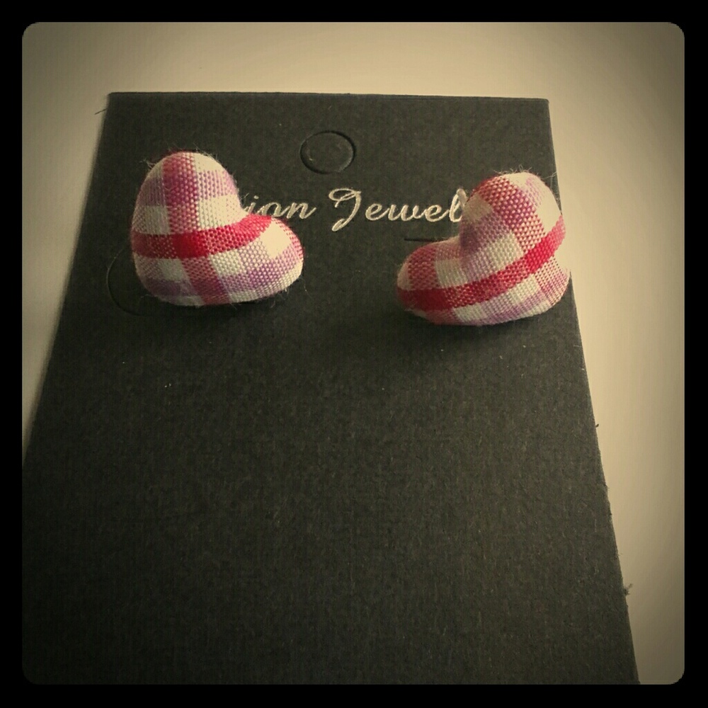 Beautiful Heart Shaped Cloth Button Earrings