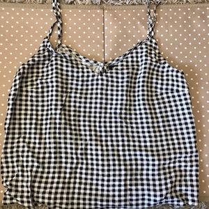 Kendall and Kylie Top