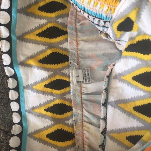 Gorgeous Aztec Print Mini Skirt with tie belt! - Picture 3 of 4