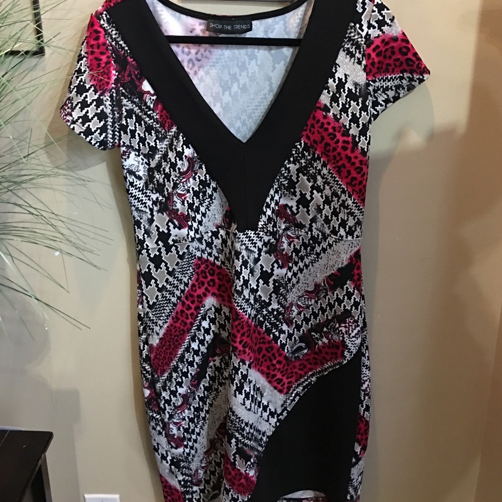 Closet closing! Gorgeous versatile dress