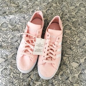 Bet Adidas originals