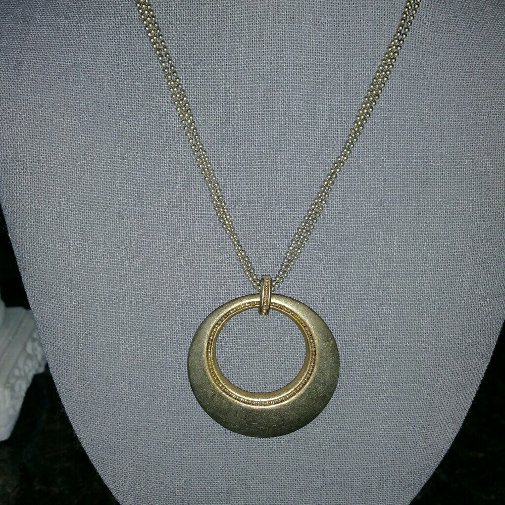 Lauren Conrad. Necklace 11 inch drop
