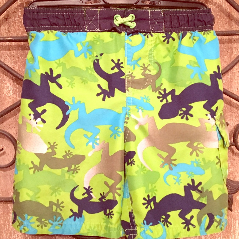 Boys swim trunks 🌞🍬🦀