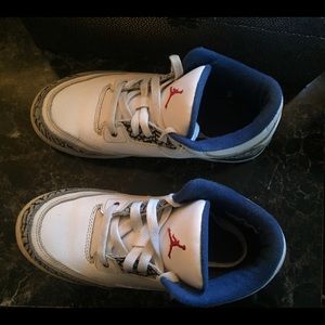 True blue 3s Jordans