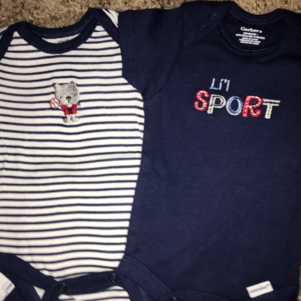 Carters Bodysuits - Picture 3 of 3