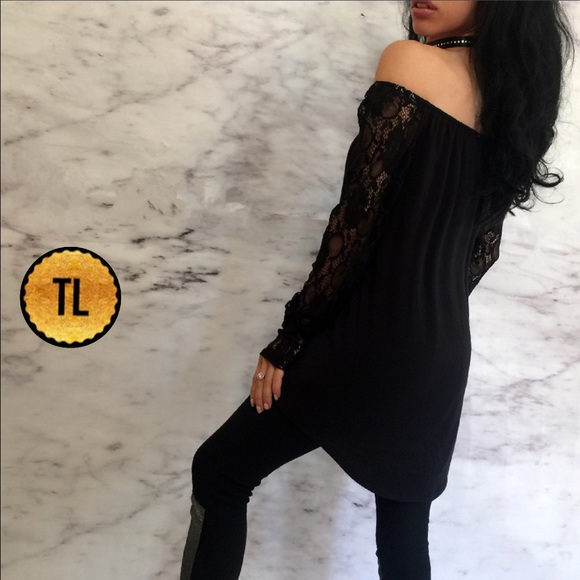 Lace long sleeve black off shoulder flowy top - Picture 3 of 4