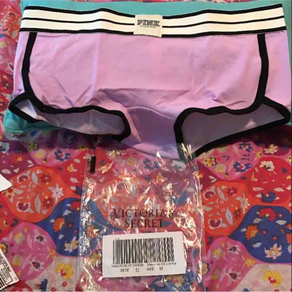 VS Pink Boyshort