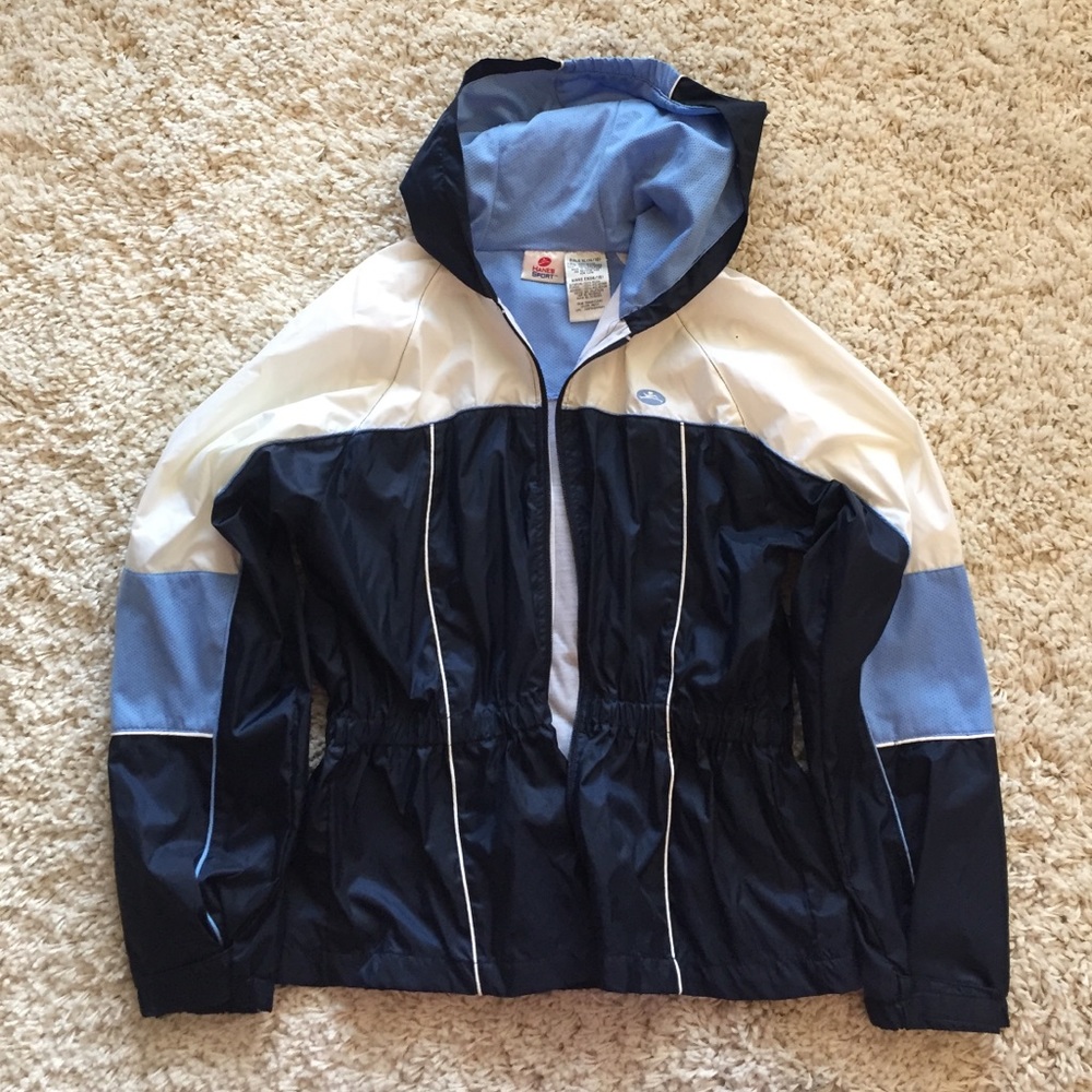 Sports wind jacket