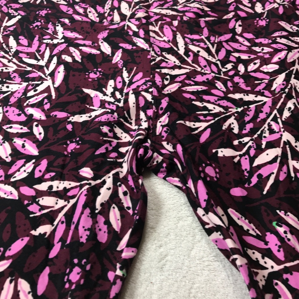 LuLaRoe Tall and curvy leggings nwt - Picture 4 of 4