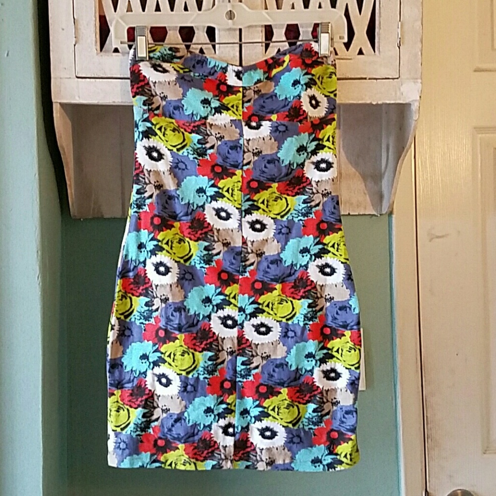 Strapless pop art dress