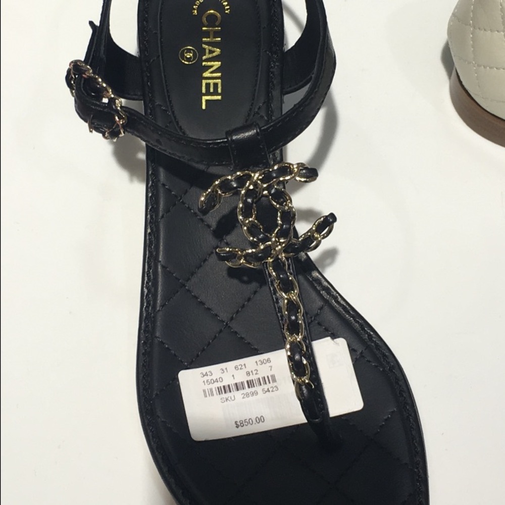 LOOKING FOR THESE CHANEL SANDALS 37