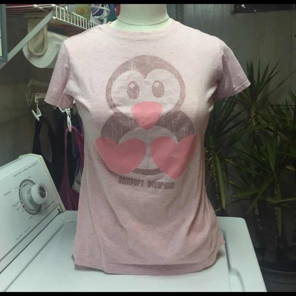 Newport Aquarium Pink Penguin T-Shirt